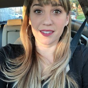 Meet your Posher, Cara